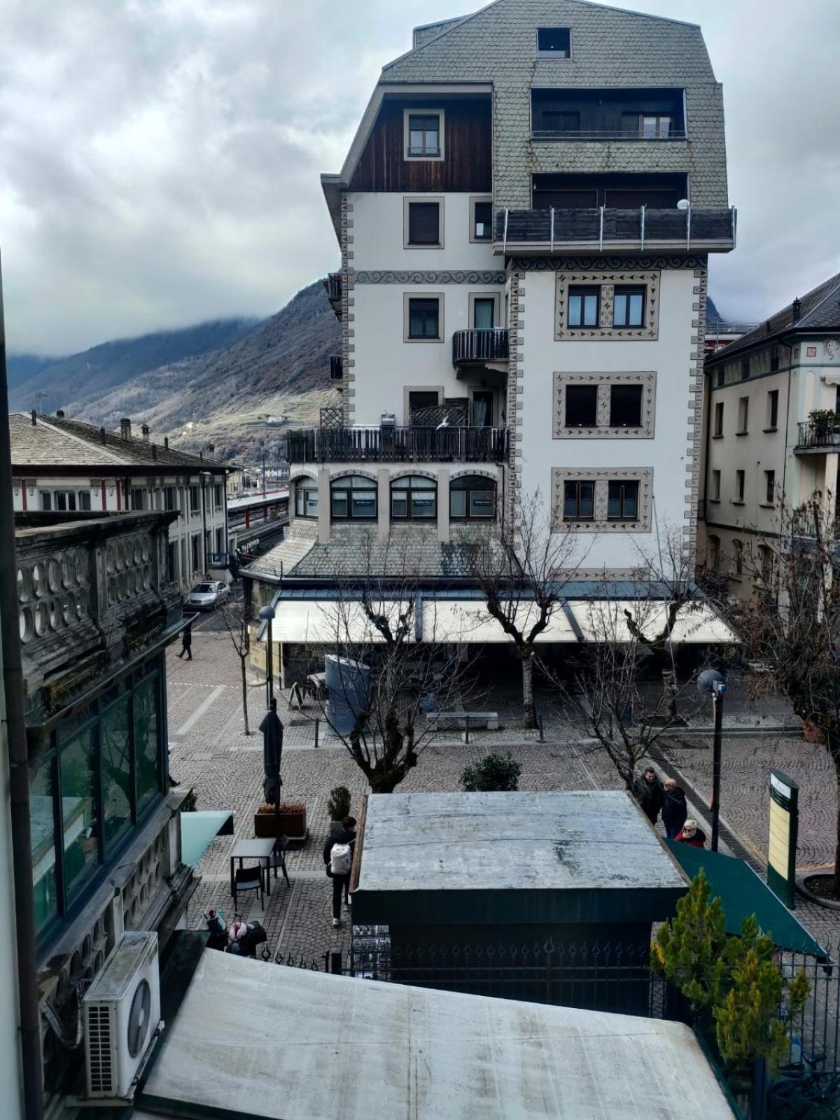 Bernina Station Center Apartment - Tirano Exterior photo